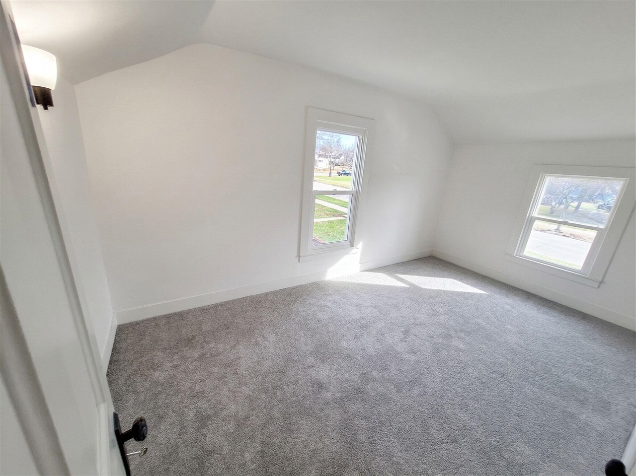 110 Hillsdale Street, Hillsdale, MI, 49242-1209