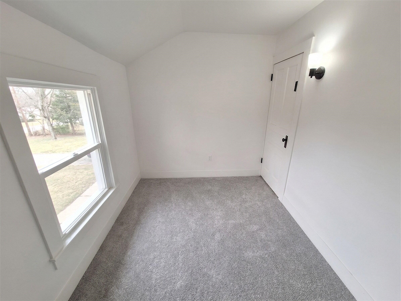 110 Hillsdale Street, Hillsdale, MI, 49242-1209