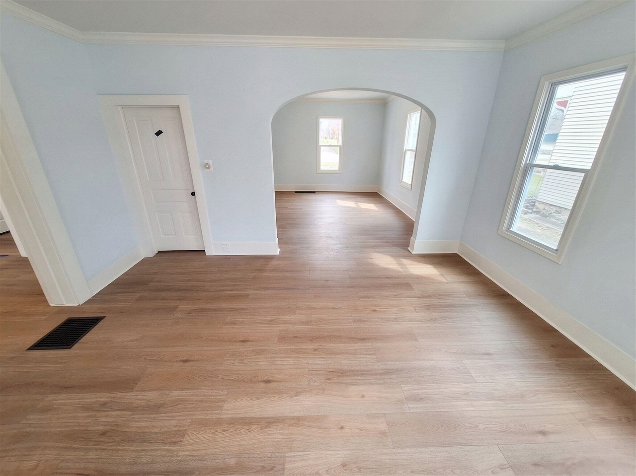 110 Hillsdale Street, Hillsdale, MI, 49242-1209
