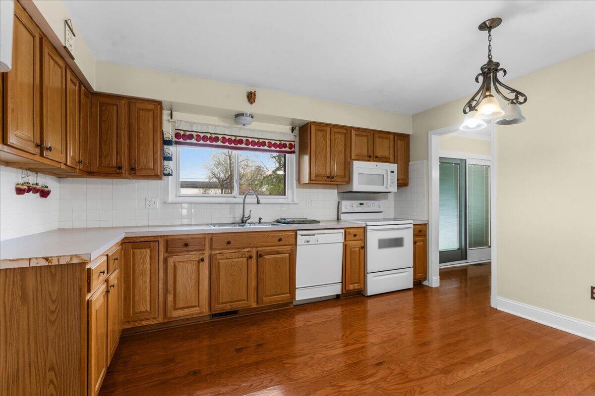 6709 Wild Ridge Lane, West Bloomfield, MI, 48322-3879