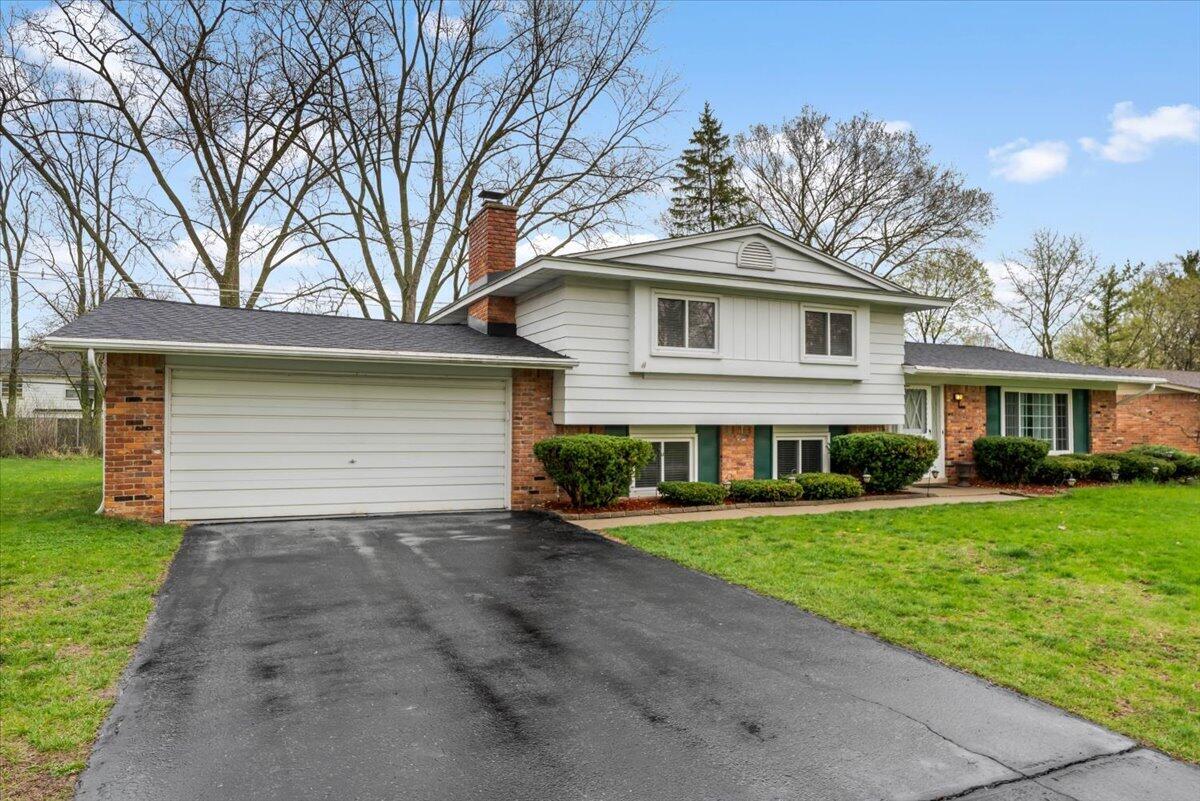 6709 Wild Ridge Lane, West Bloomfield, MI, 48322-3879