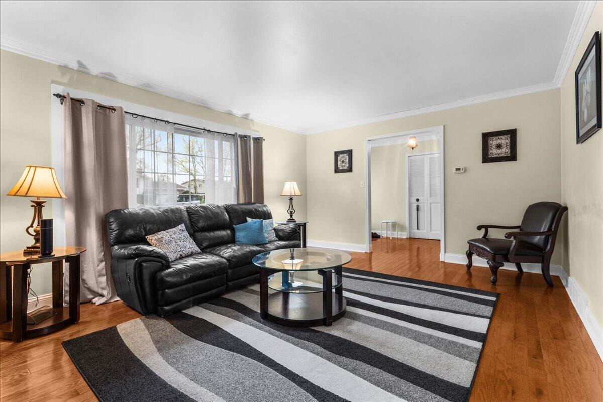 6709 Wild Ridge Lane, West Bloomfield, MI, 48322-3879