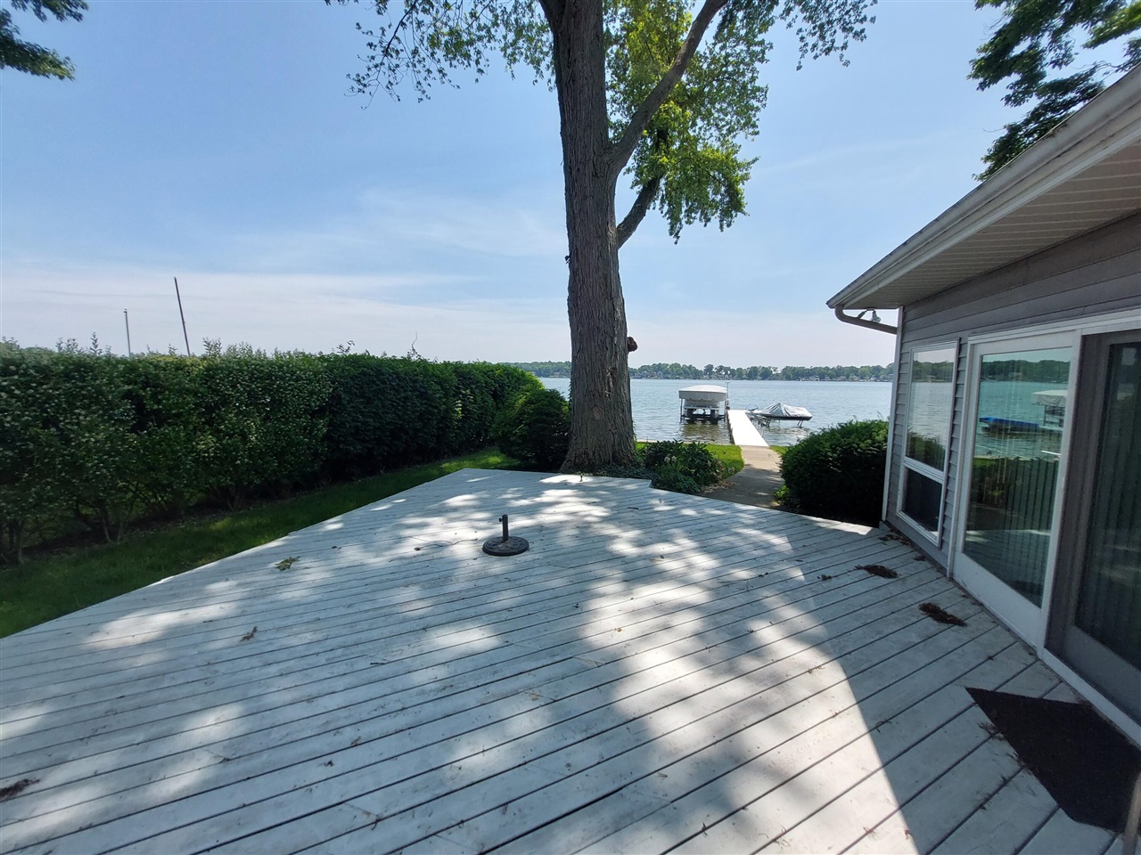 23675 N Shore Drive, Edwardsburg, MI, 49112-8515