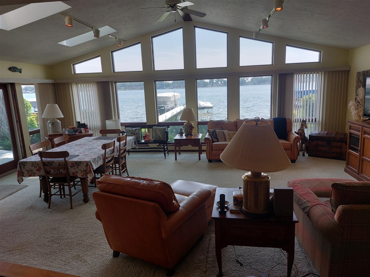 23675 N Shore Drive, Edwardsburg, MI, 49112-8515