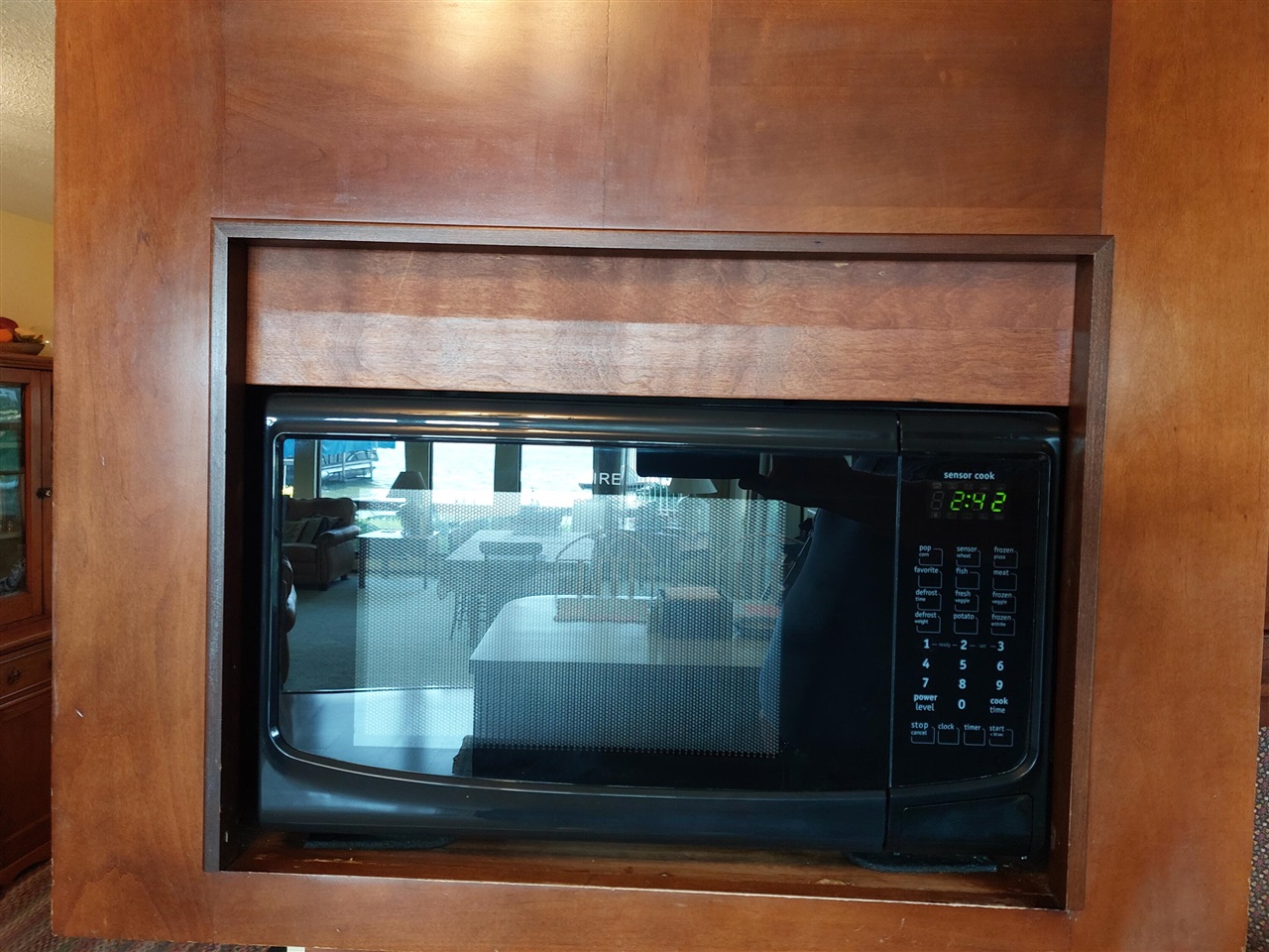 23675 N Shore Drive, Edwardsburg, MI, 49112-8515