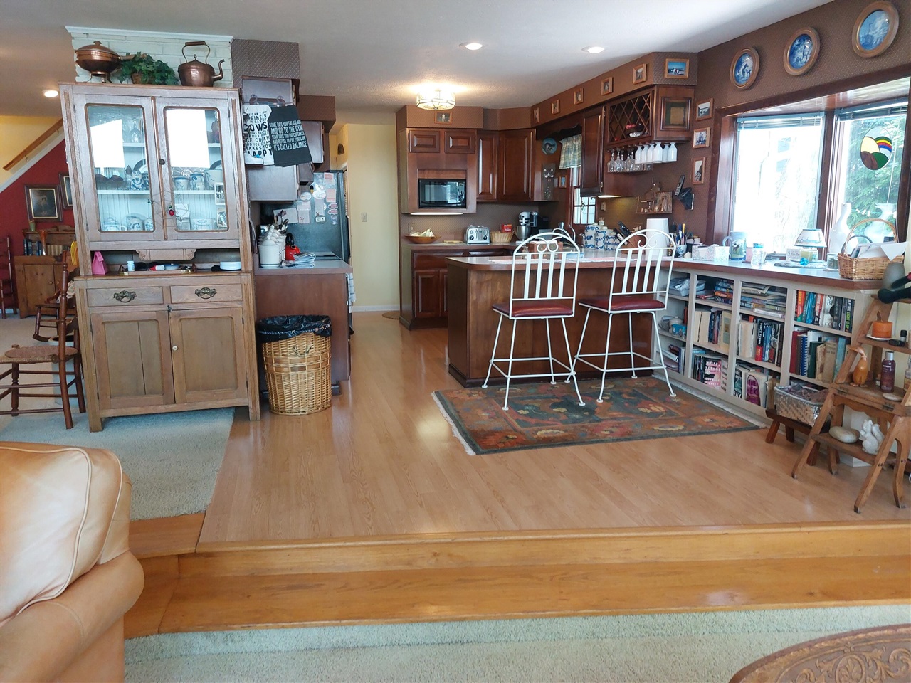 23675 N Shore Drive, Edwardsburg, MI, 49112-8515