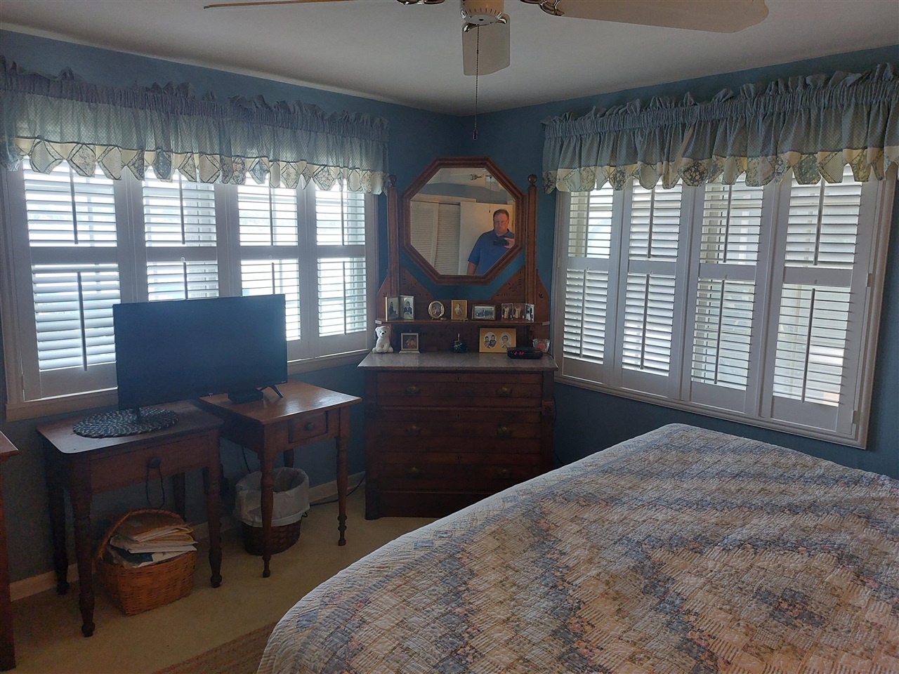 23675 N Shore Drive, Edwardsburg, MI, 49112-8515