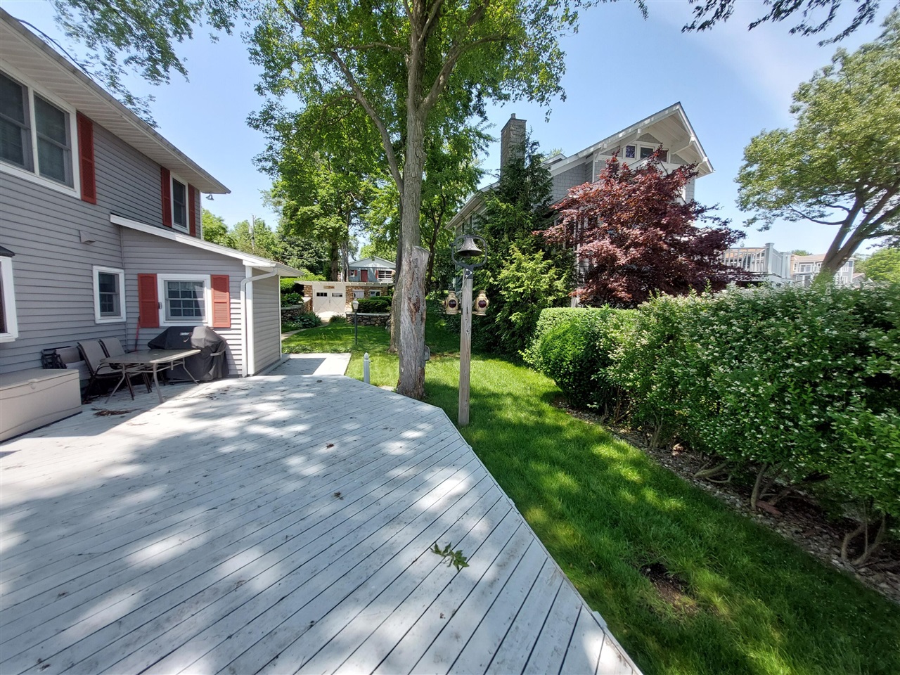 23675 N Shore Drive, Edwardsburg, MI, 49112-8515