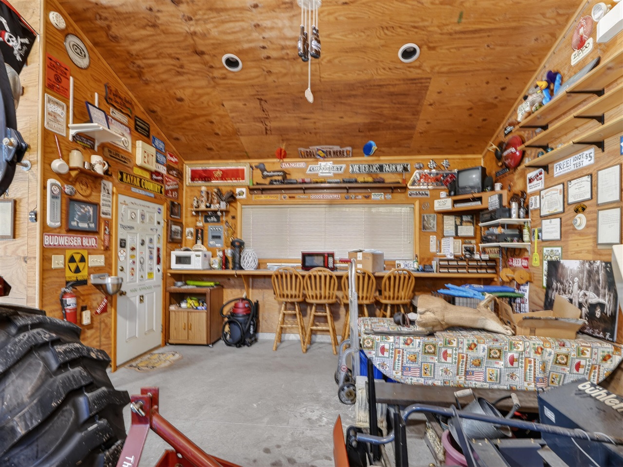1697 Wildwood Road, Sterling, MI, 48659-9206
