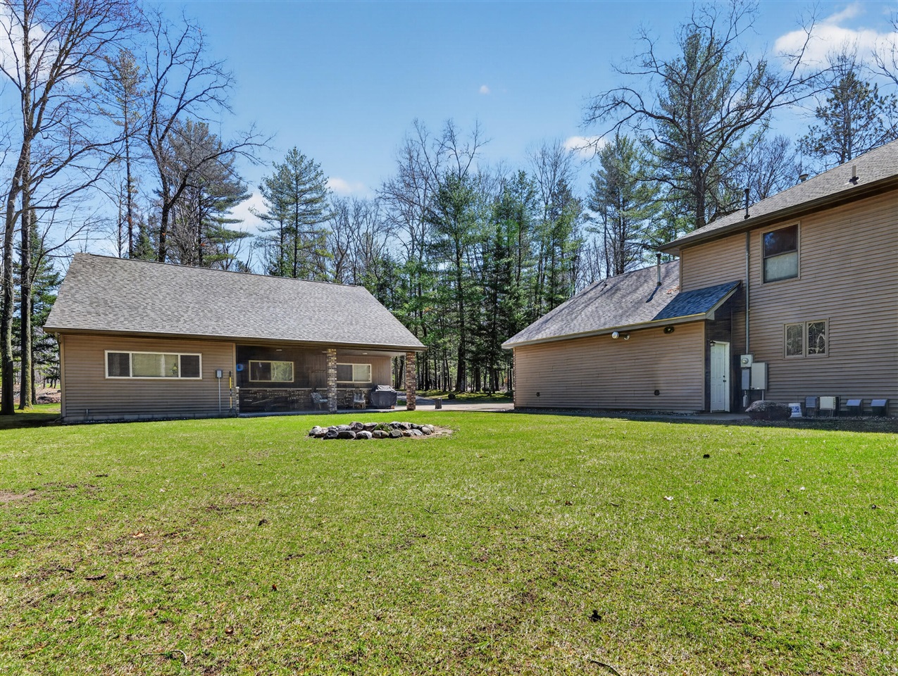1697 Wildwood Road, Sterling, MI, 48659-9206