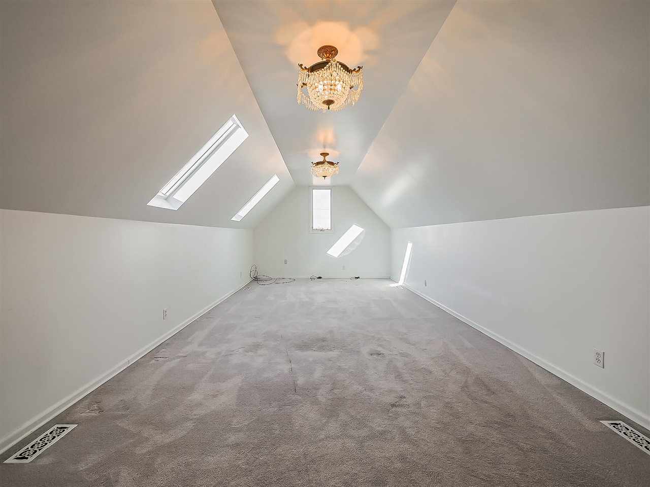 3345 E Commerce Road, Commerce Twp, MI, 48382-1416