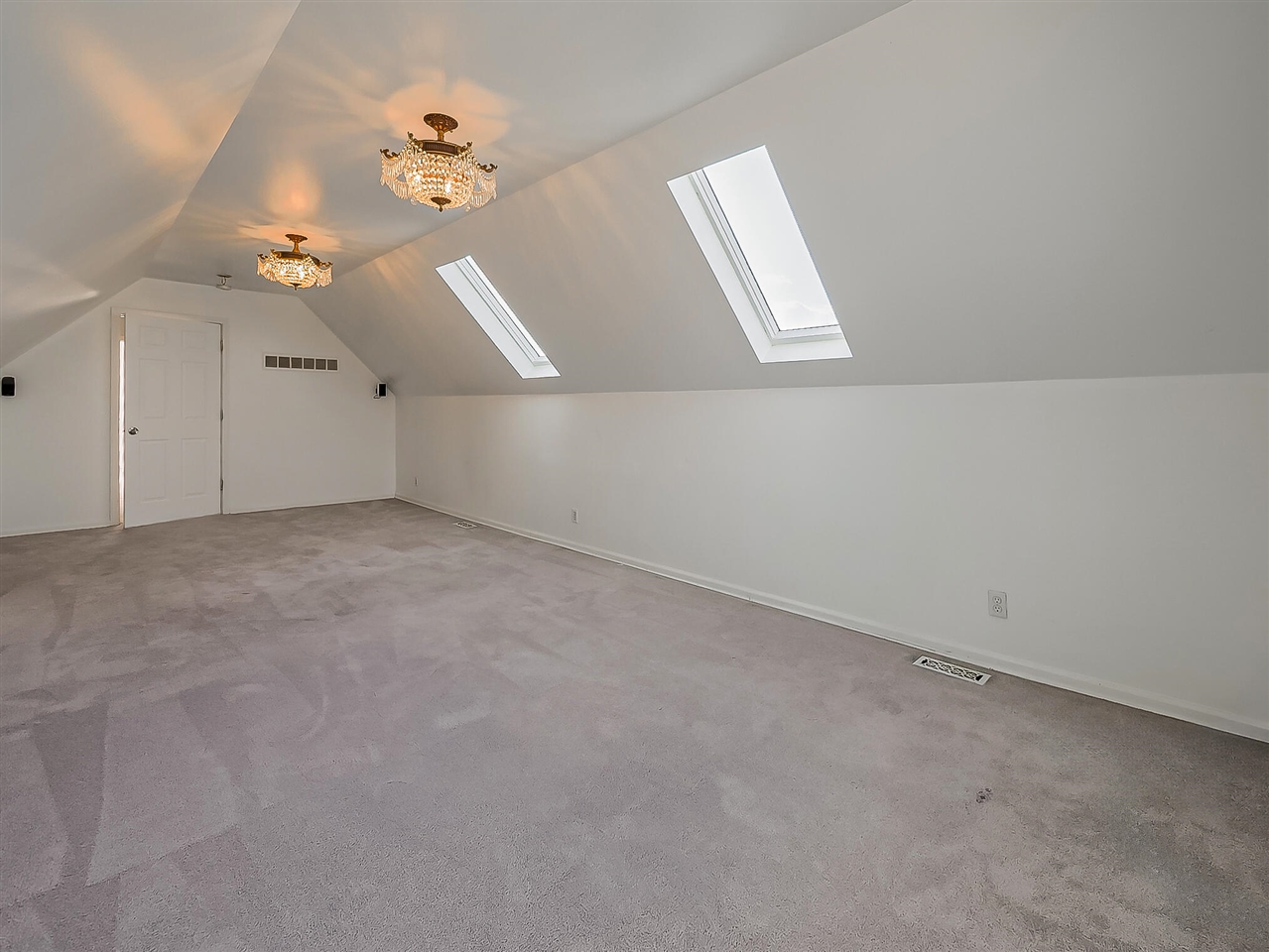 3345 E Commerce Road, Commerce Twp, MI, 48382-1416