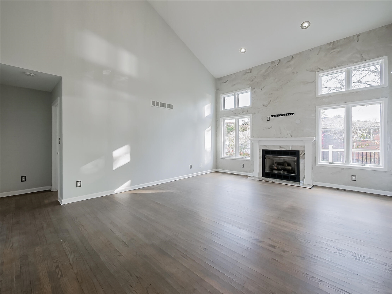 3345 E Commerce Road, Commerce Twp, MI, 48382-1416