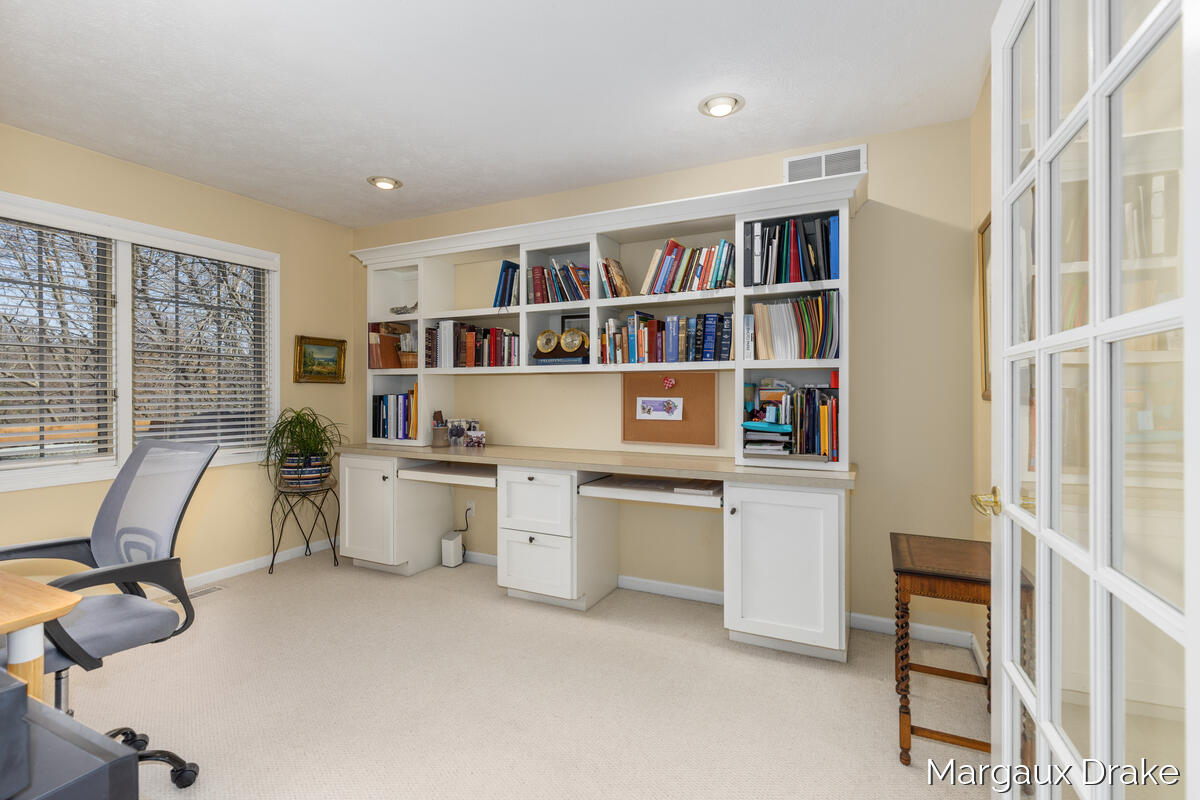 1946 Dunlin Court, Grand Rapids, MI, 49505-7150