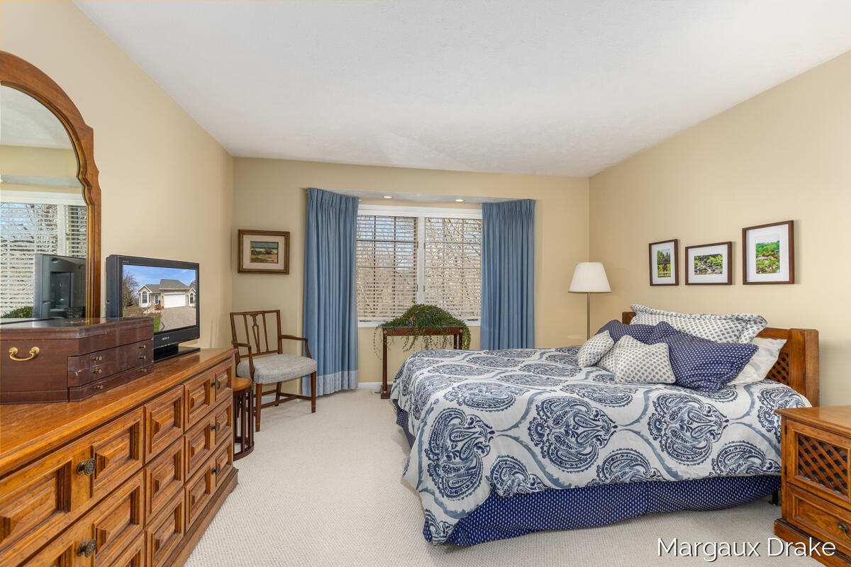 1946 Dunlin Court, Grand Rapids, MI, 49505-7150