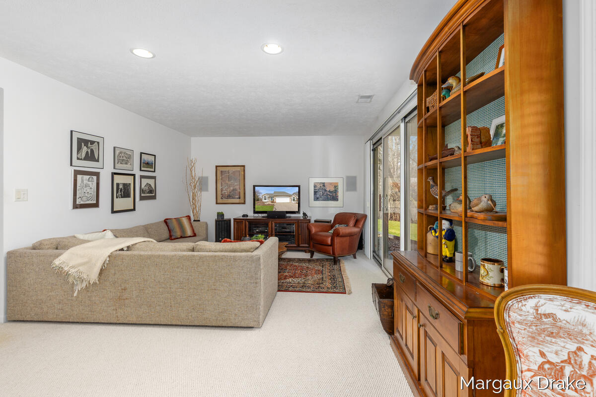 1946 Dunlin Court, Grand Rapids, MI, 49505-7150