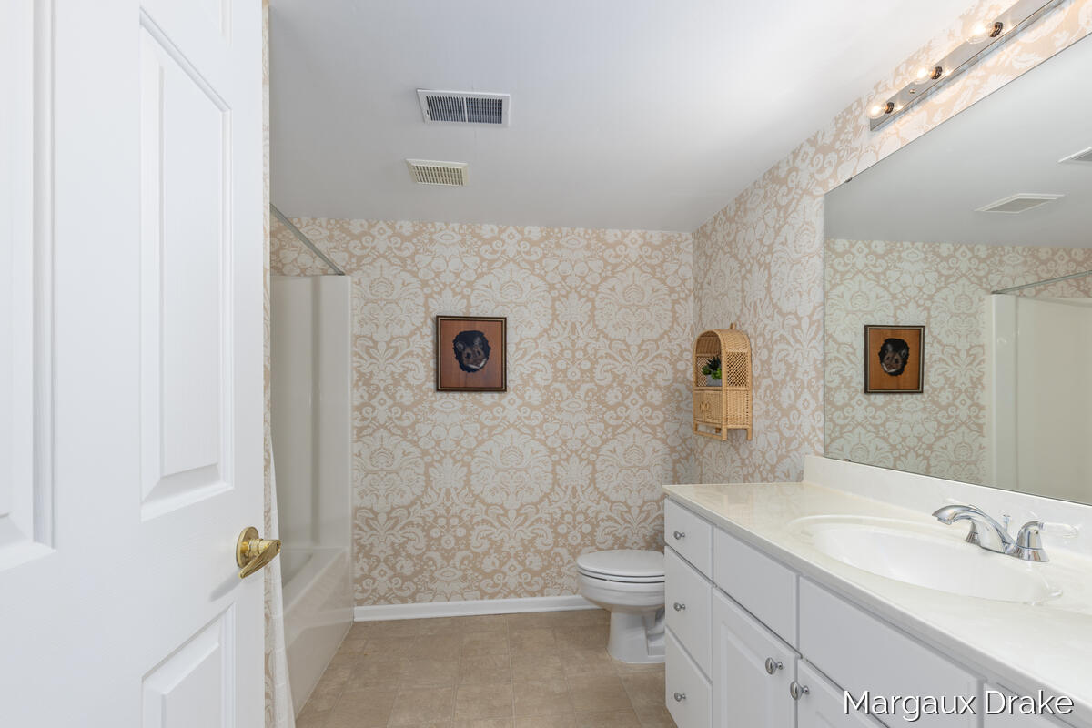 1946 Dunlin Court, Grand Rapids, MI, 49505-7150