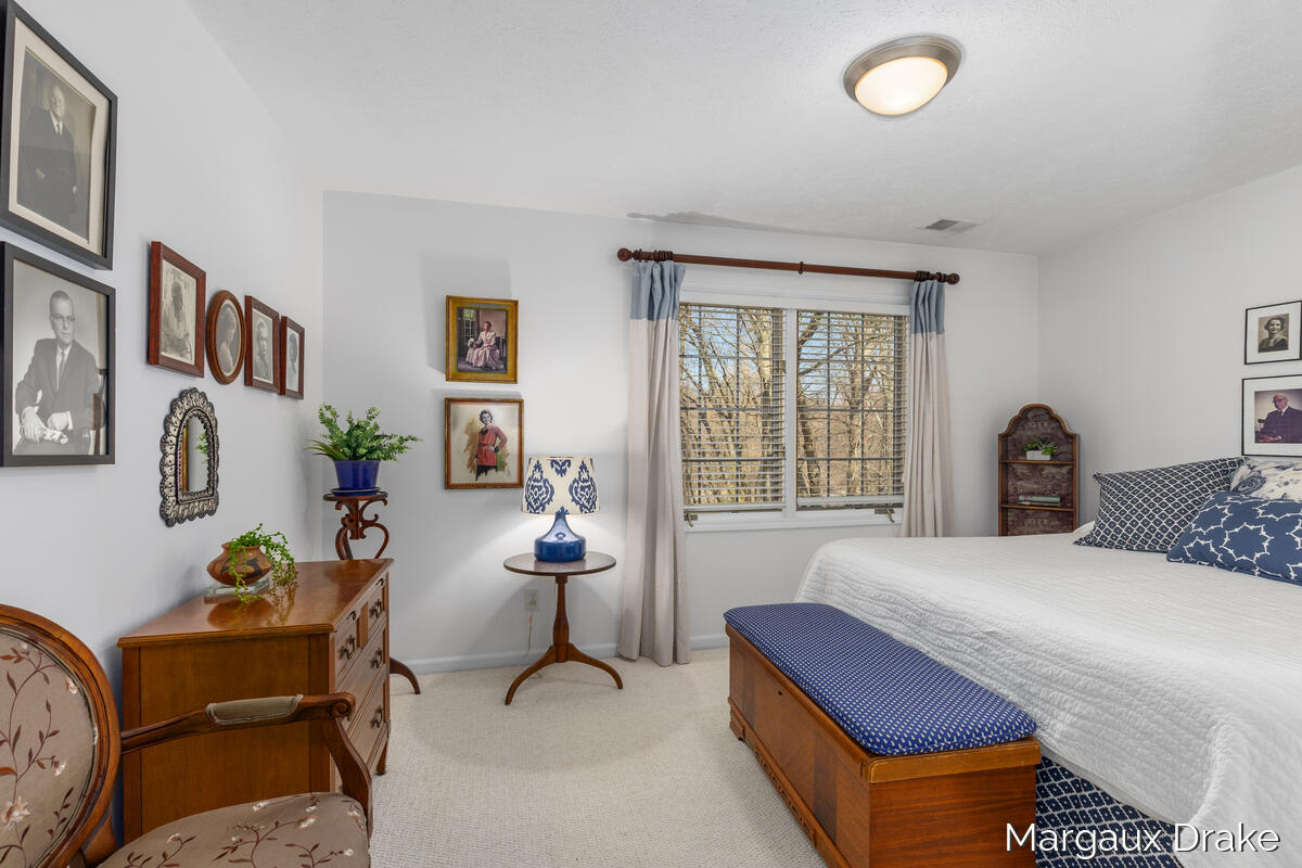 1946 Dunlin Court, Grand Rapids, MI, 49505-7150