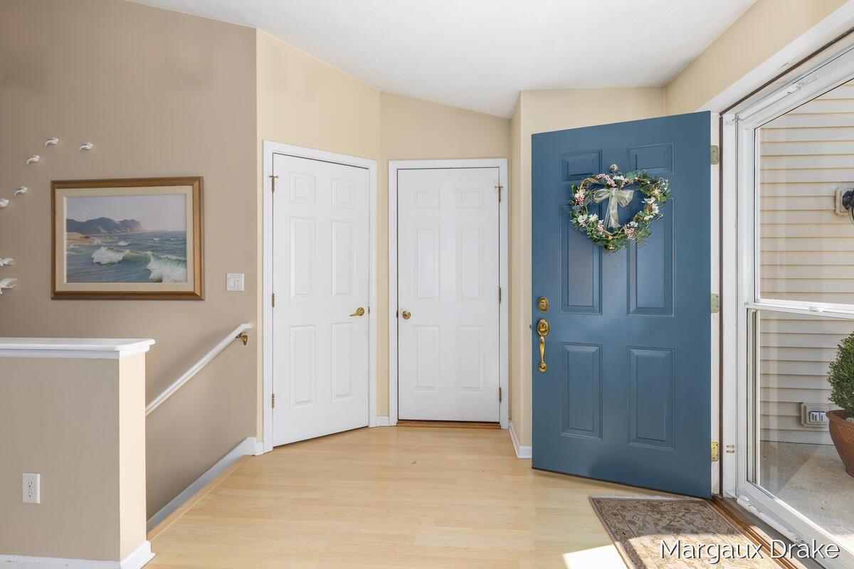 1946 Dunlin Court, Grand Rapids, MI, 49505-7150