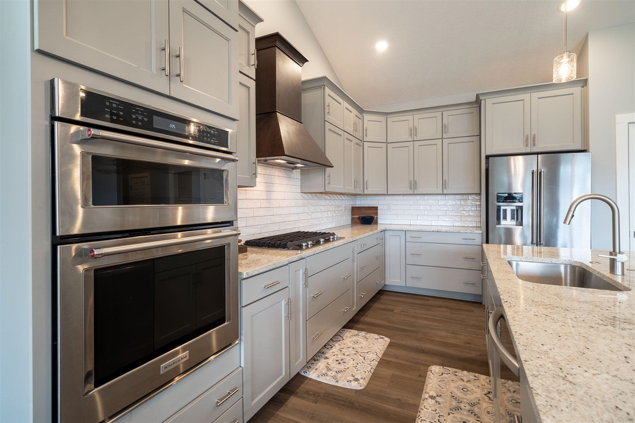 13987 Phoenix Place, Holland, MI, 49424-7493
