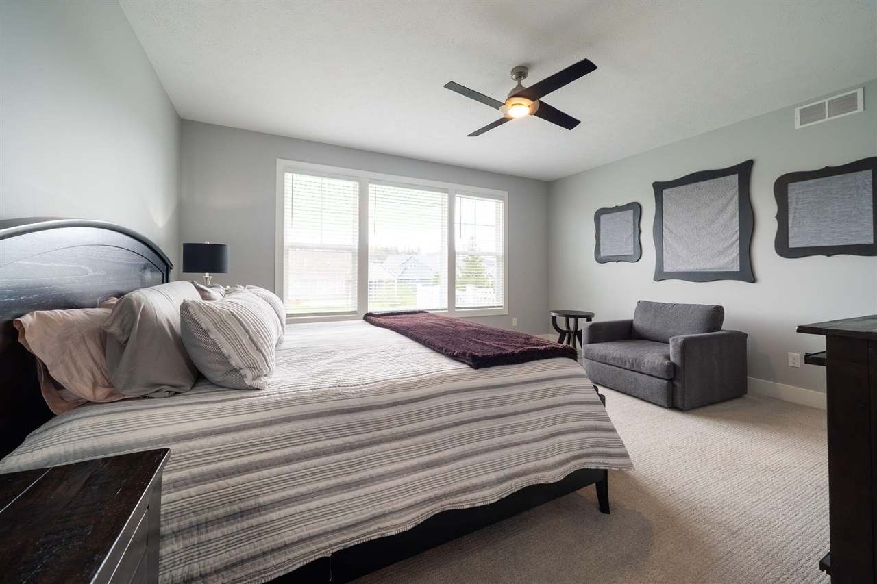 13987 Phoenix Place, Holland, MI, 49424-7493