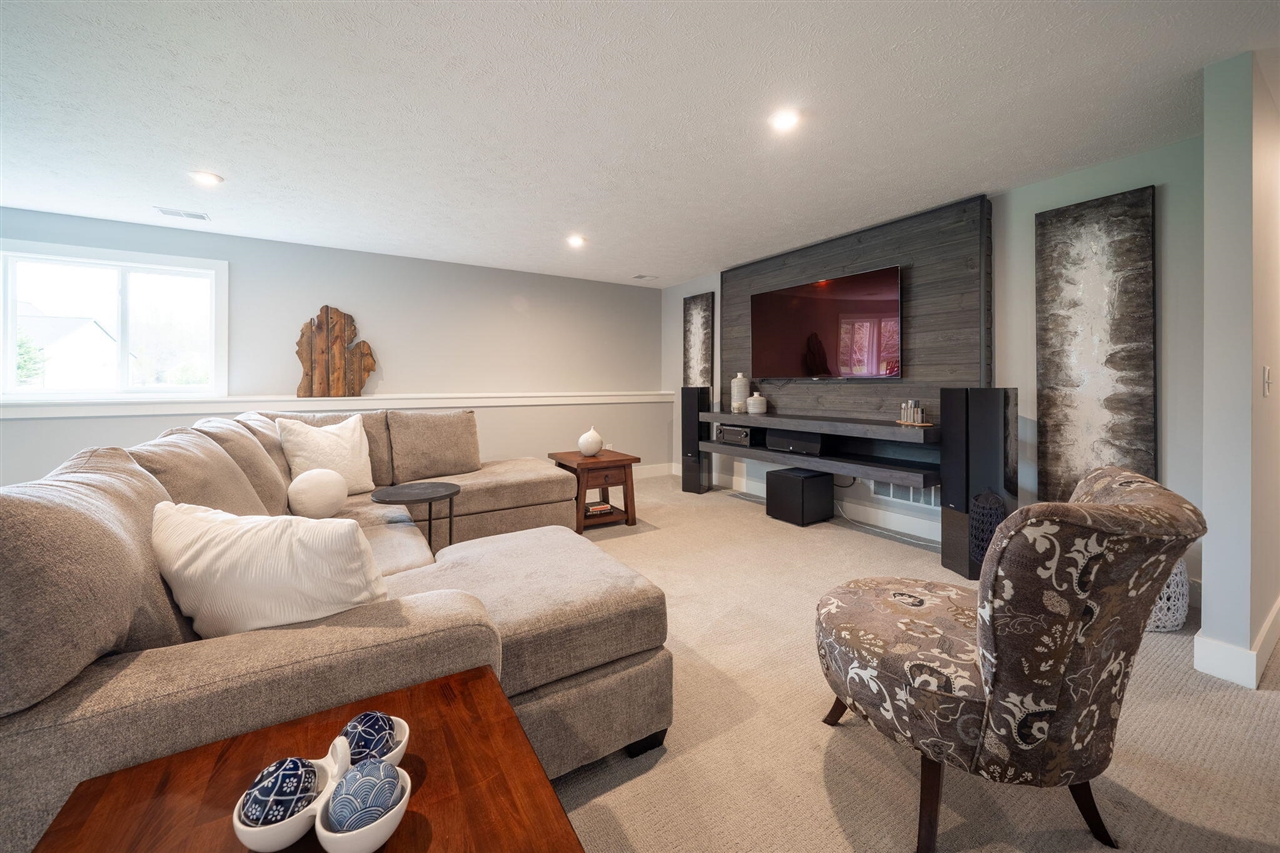 13987 Phoenix Place, Holland, MI, 49424-7493