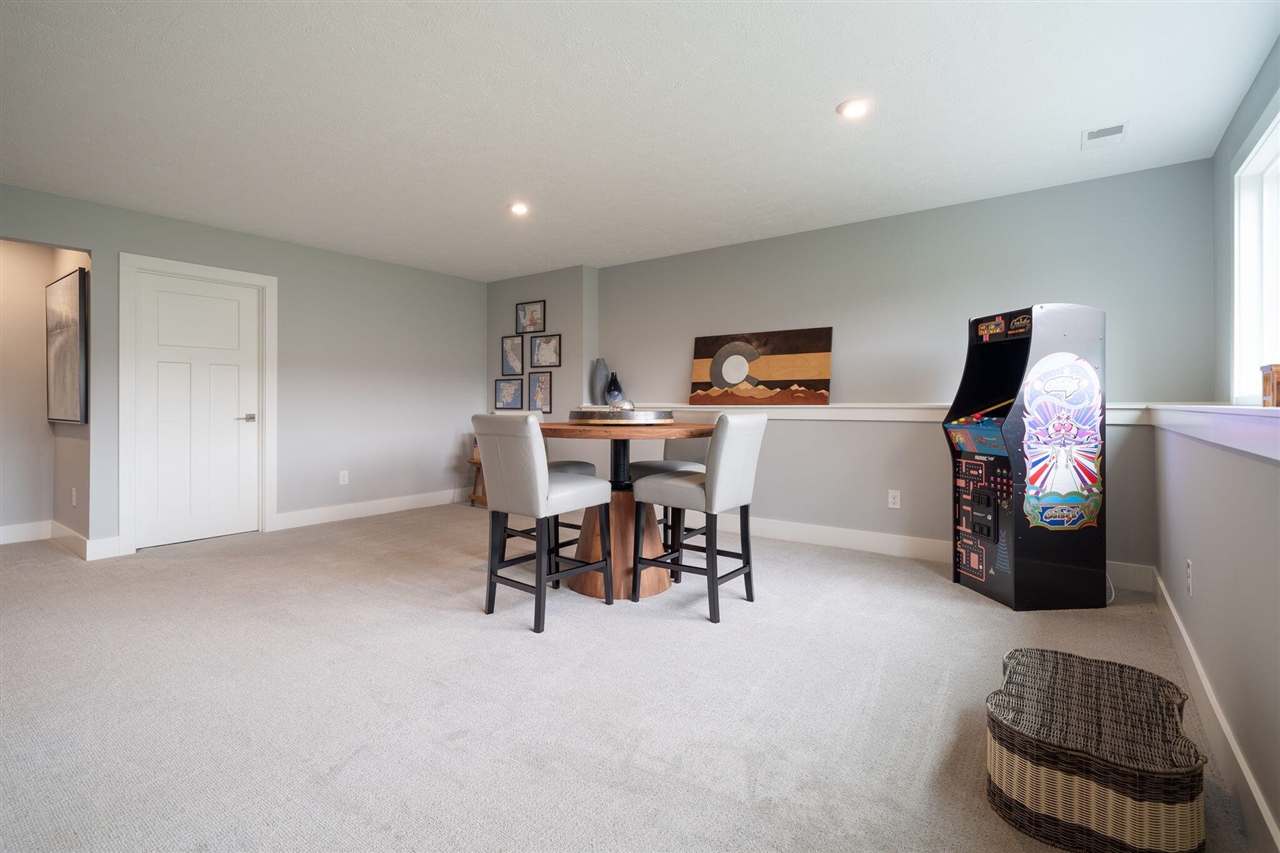 13987 Phoenix Place, Holland, MI, 49424-7493