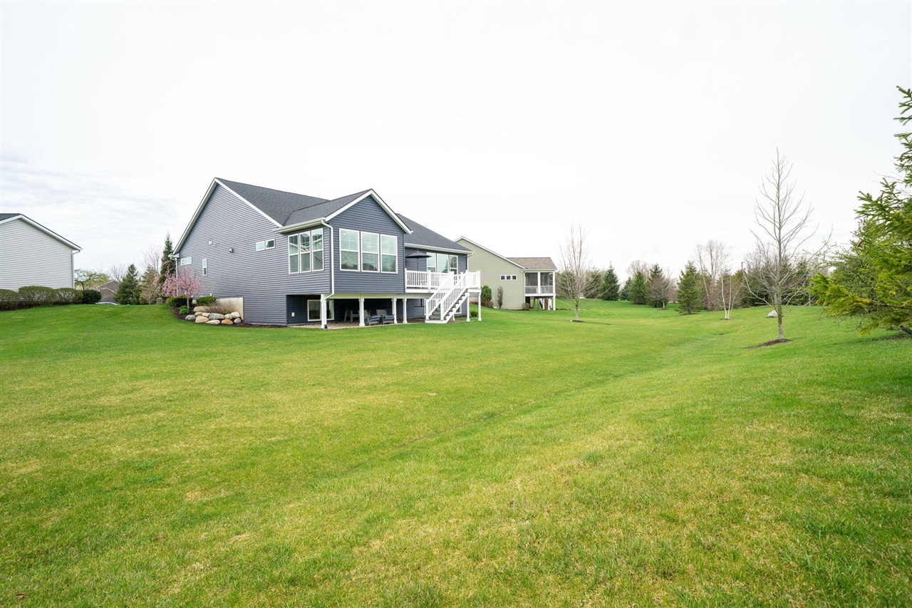 13987 Phoenix Place, Holland, MI, 49424-7493