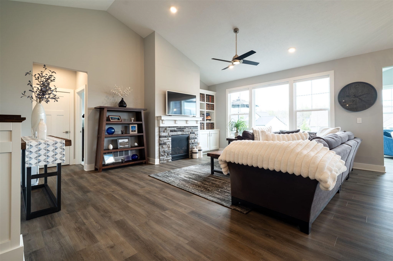 13987 Phoenix Place, Holland, MI, 49424-7493