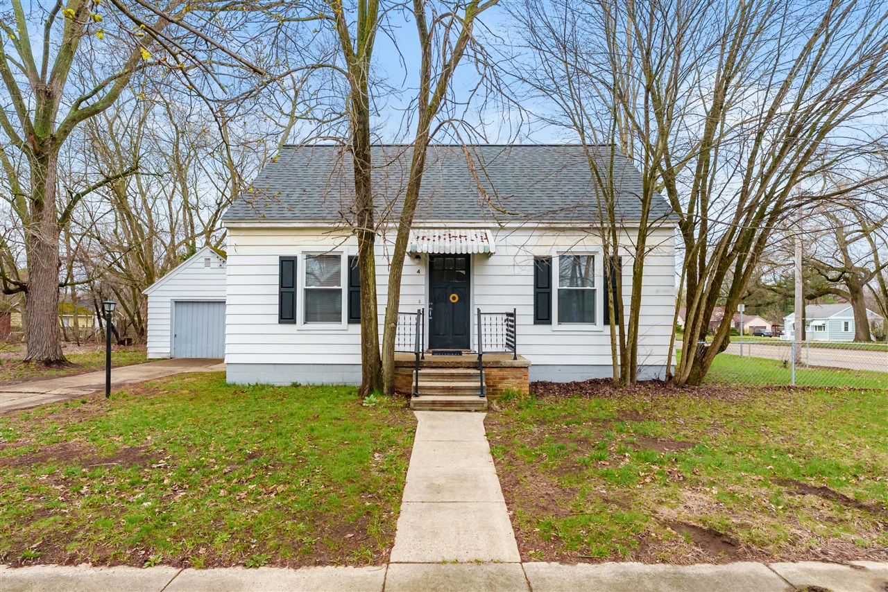 4 S Cedar Avenue, Battle Creek, MI, 49037-1606