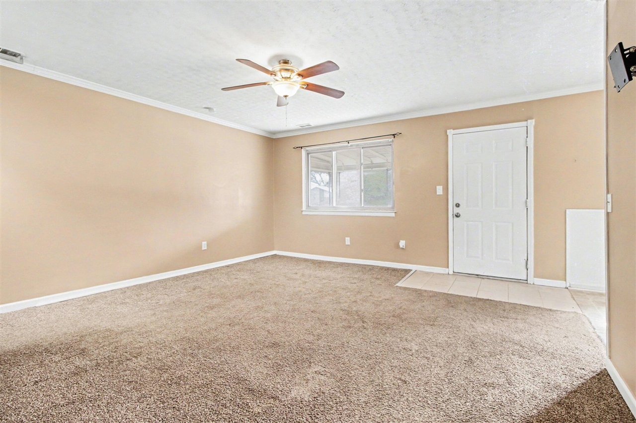 7236 Vivian Street, Taylor, MI, 48180-1524