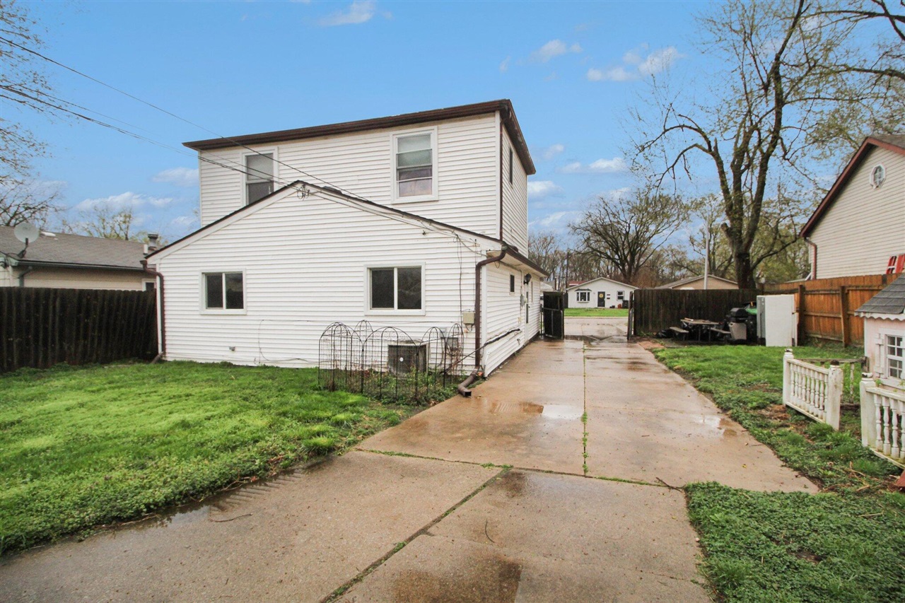 7236 Vivian Street, Taylor, MI, 48180-1524