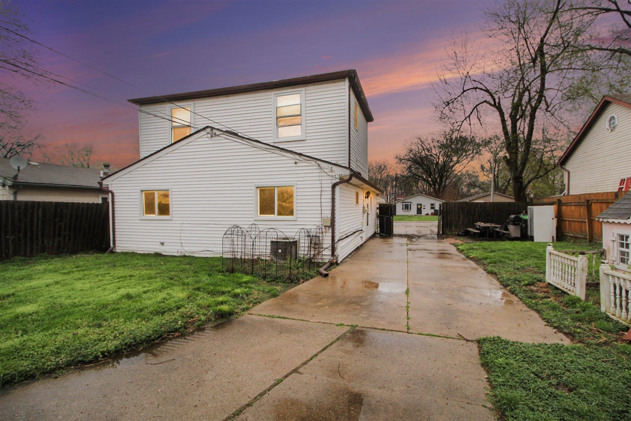 7236 Vivian Street, Taylor, MI, 48180-1524