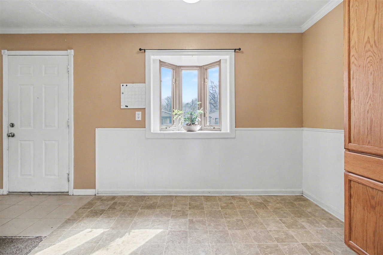 7236 Vivian Street, Taylor, MI, 48180-1524