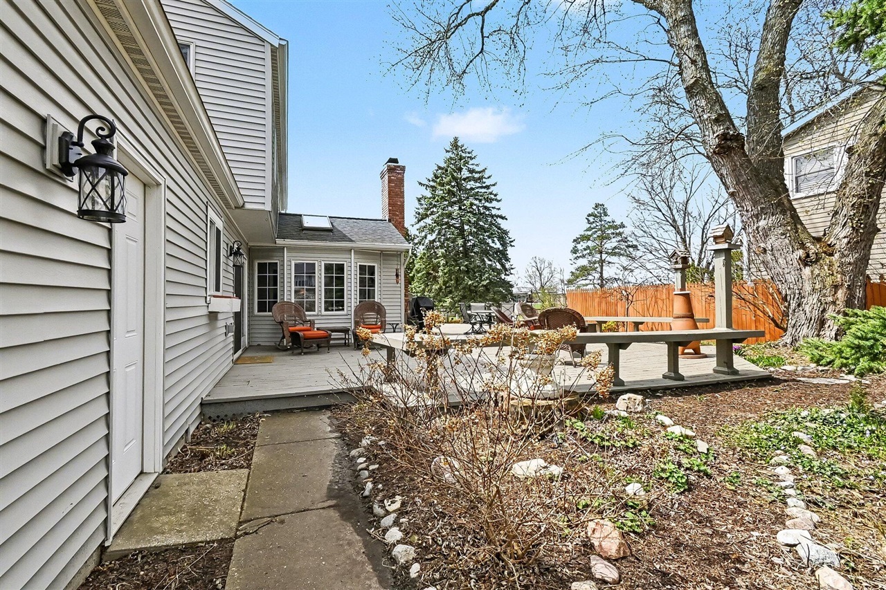2876 Colony Drive, East Lansing, MI, 48823-2383