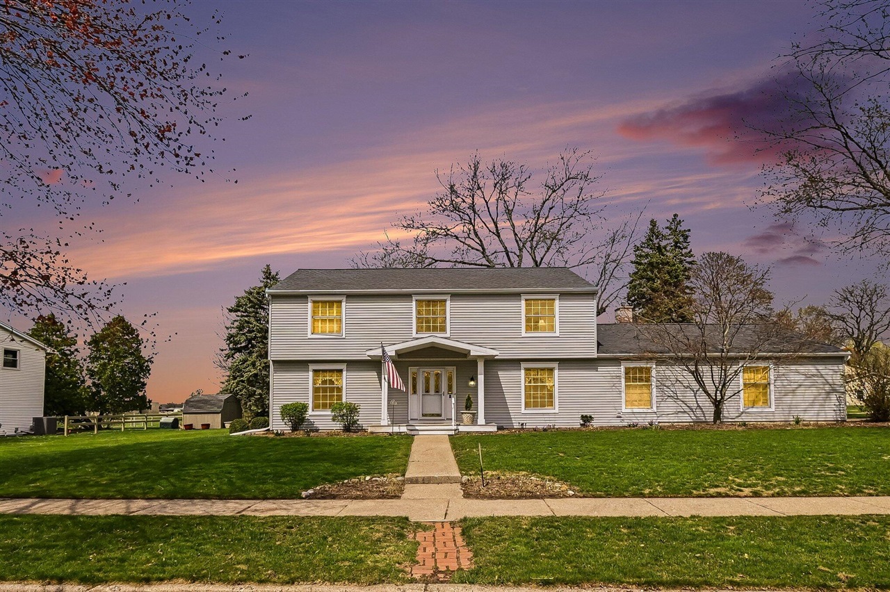 2876 Colony Drive, East Lansing, MI, 48823-2383