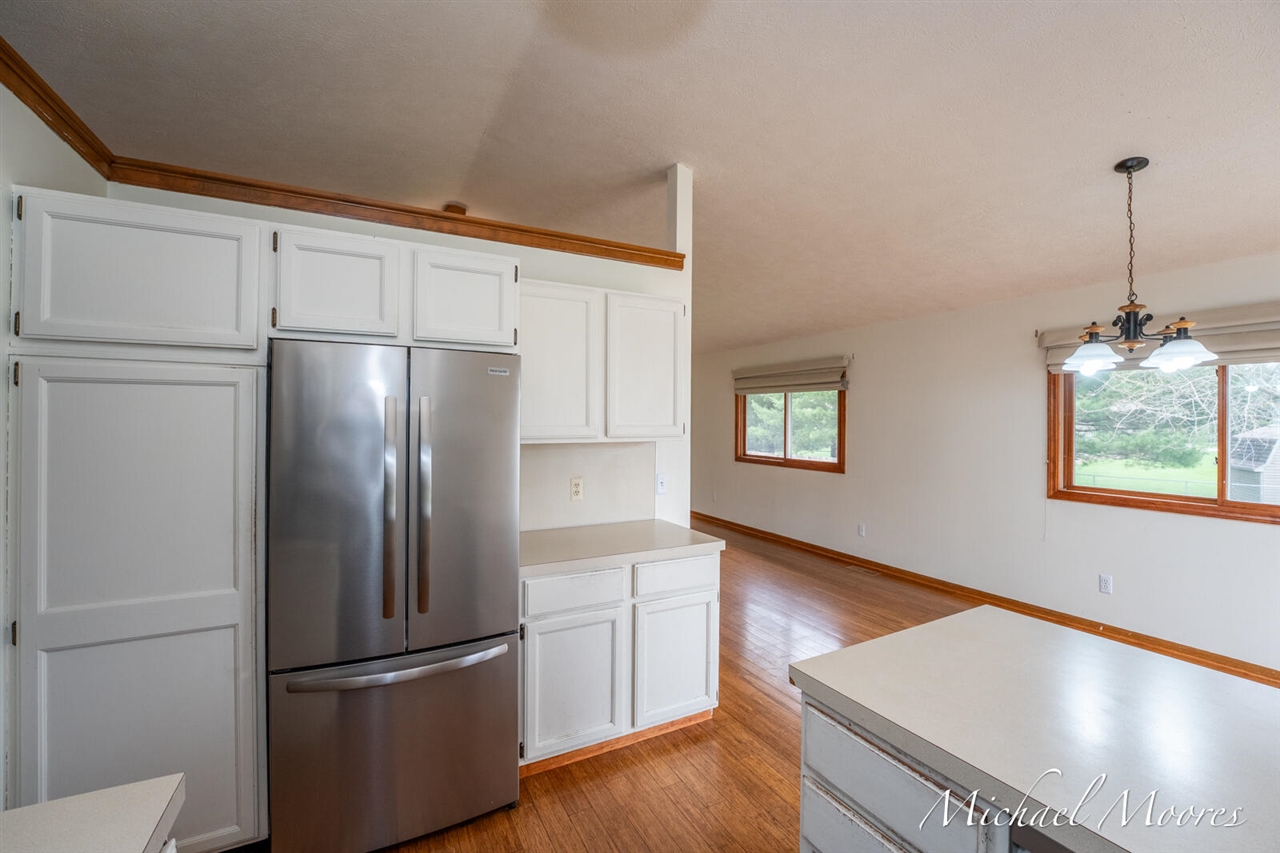 7130 28th Avenue, Hudsonville, MI, 49426-8816