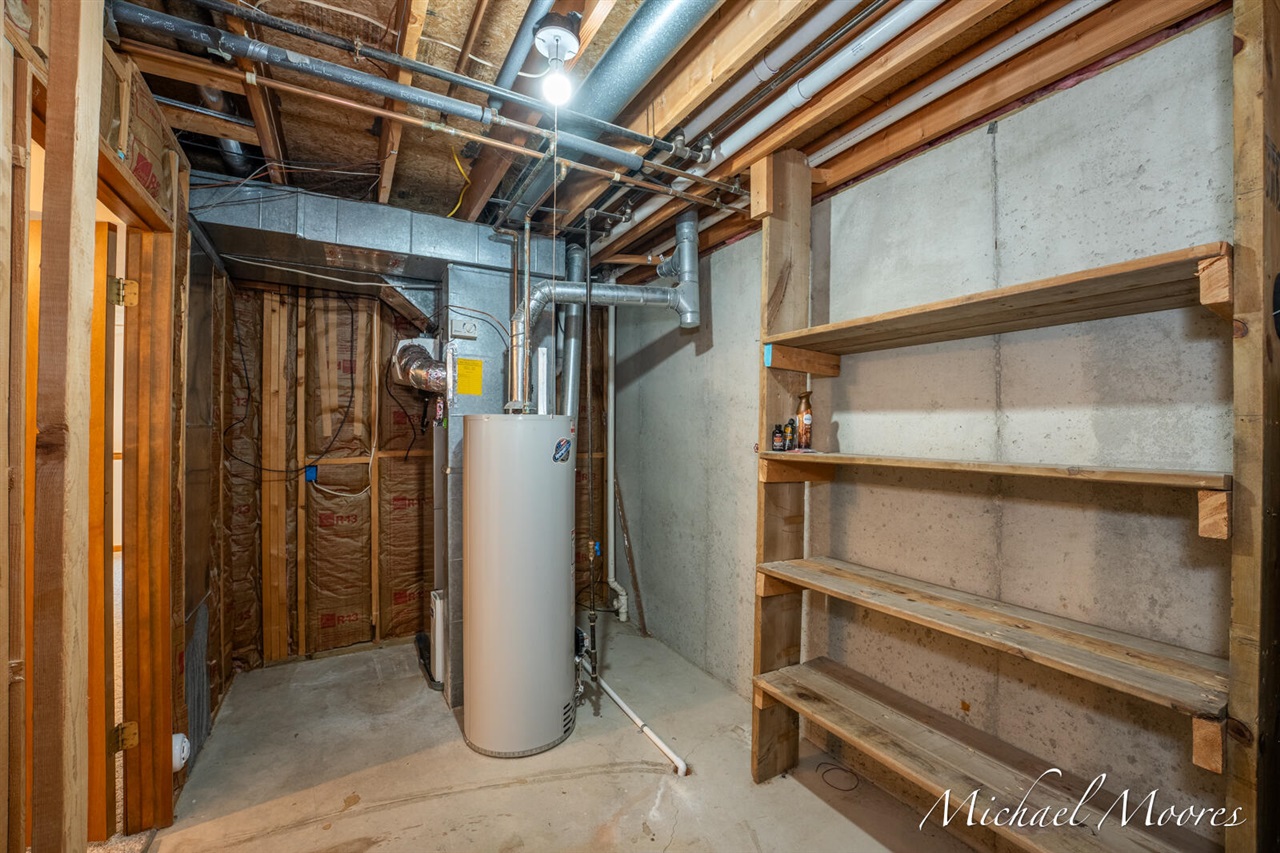 7130 28th Avenue, Hudsonville, MI, 49426-8816