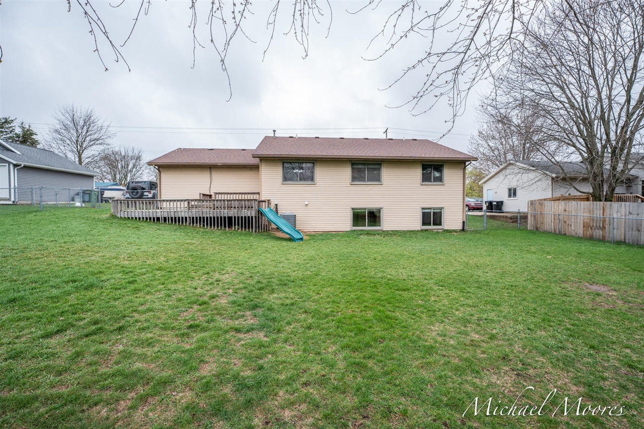 7130 28th Avenue, Hudsonville, MI, 49426-8816