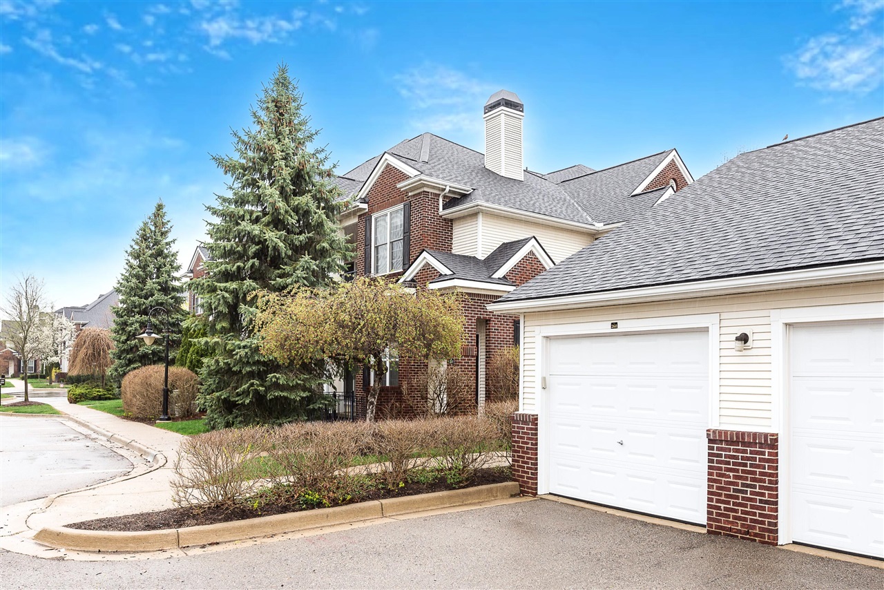 301 Scio Village Court UNIT&nbsp;260, Ann Arbor, MI, 48103-9144