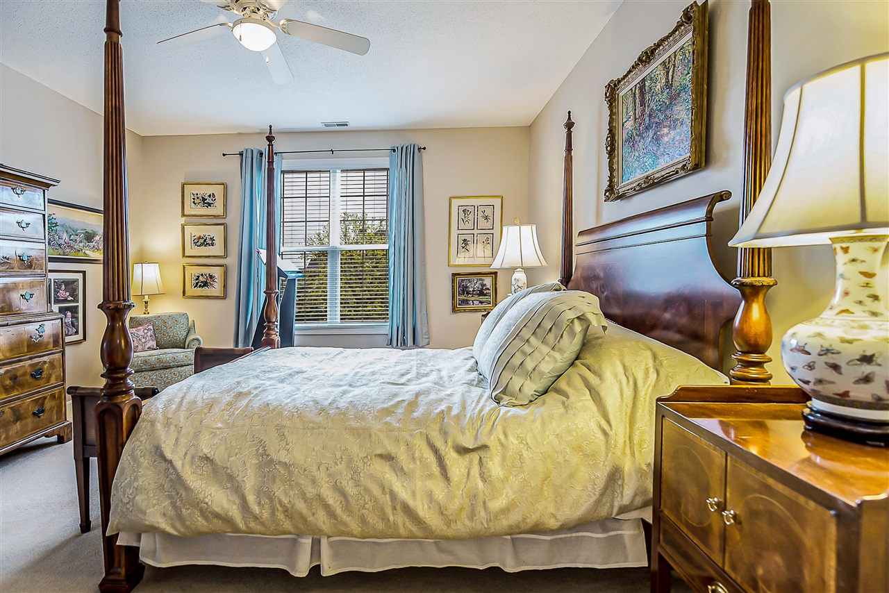 301 Scio Village Court UNIT&nbsp;260, Ann Arbor, MI, 48103-9144