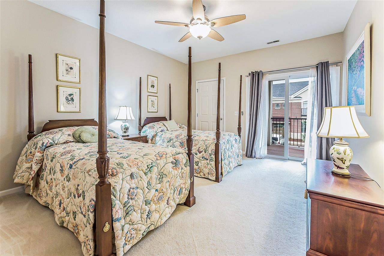 301 Scio Village Court UNIT&nbsp;260, Ann Arbor, MI, 48103-9144