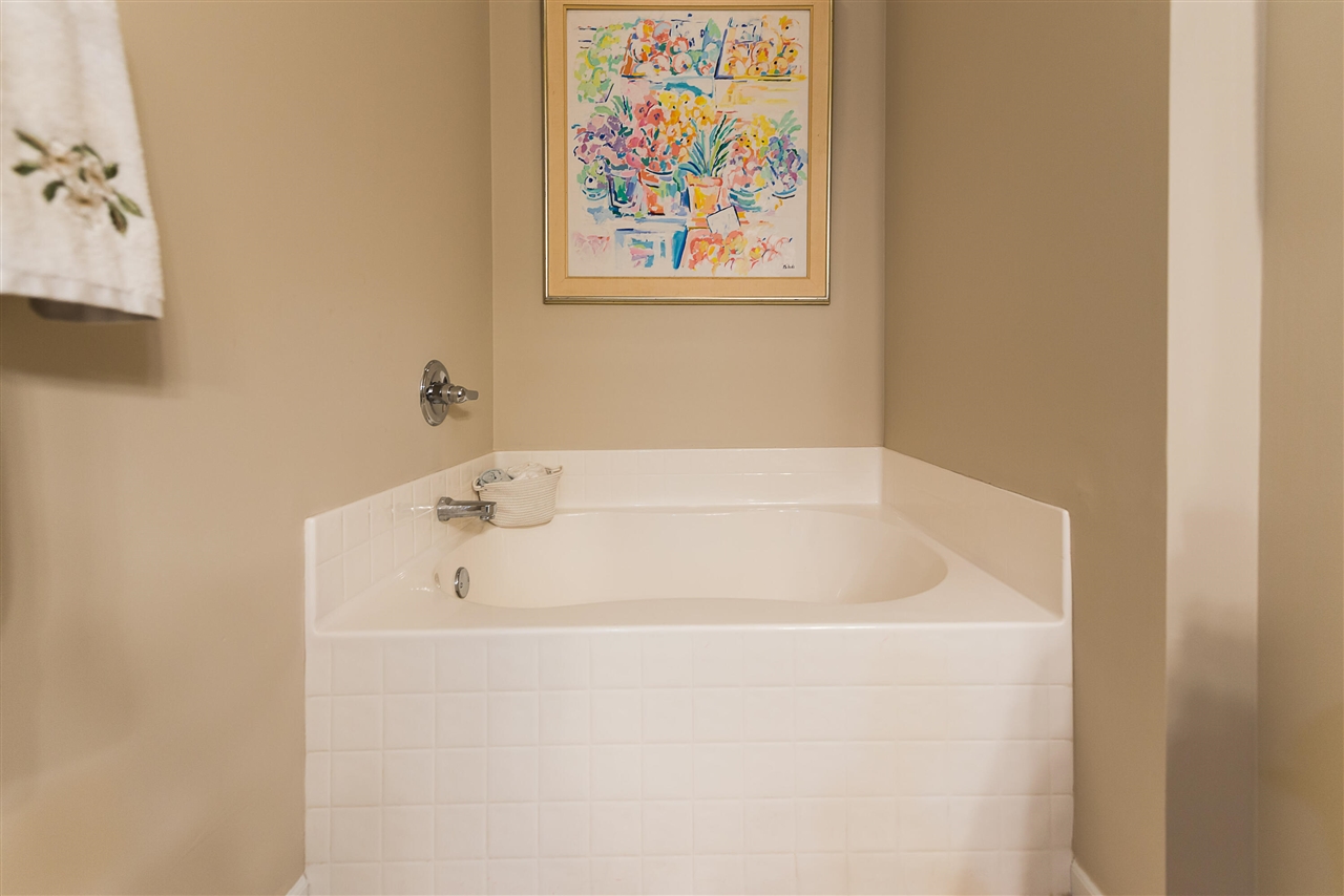 301 Scio Village Court UNIT&nbsp;260, Ann Arbor, MI, 48103-9144