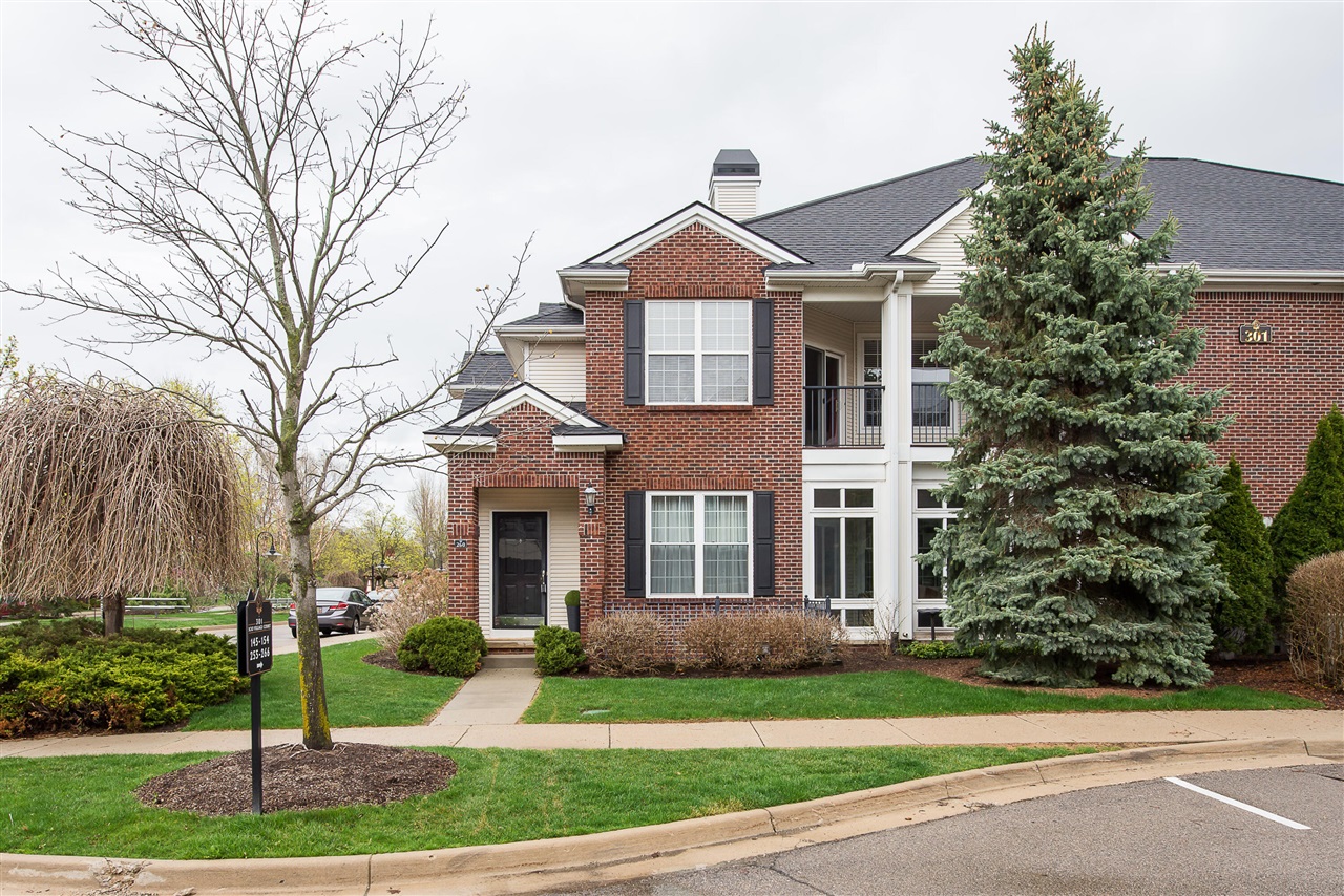 301 Scio Village Court UNIT&nbsp;260, Ann Arbor, MI, 48103-9144
