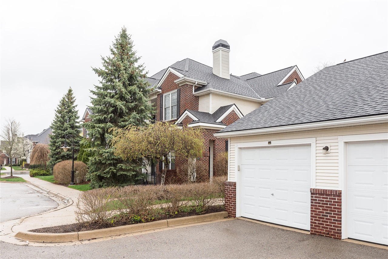 301 Scio Village Court UNIT&nbsp;260, Ann Arbor, MI, 48103-9144