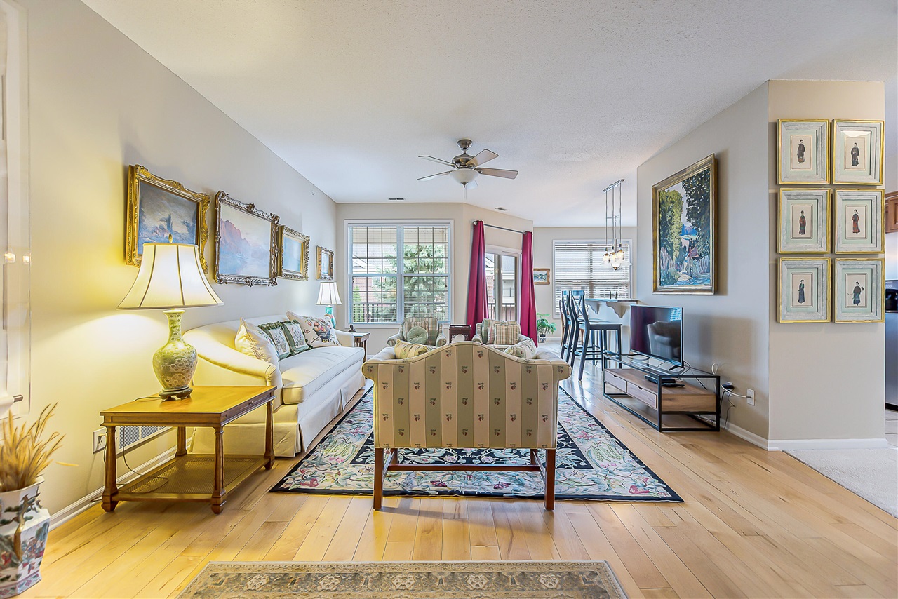 301 Scio Village Court UNIT&nbsp;260, Ann Arbor, MI, 48103-9144