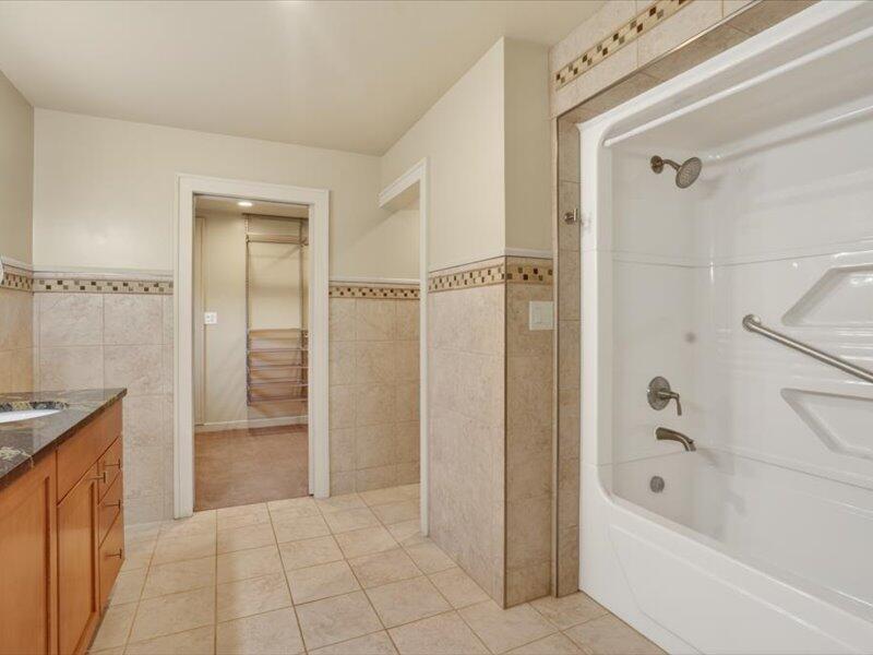 2255 N Portage Road, Jackson, MI, 49201-9629