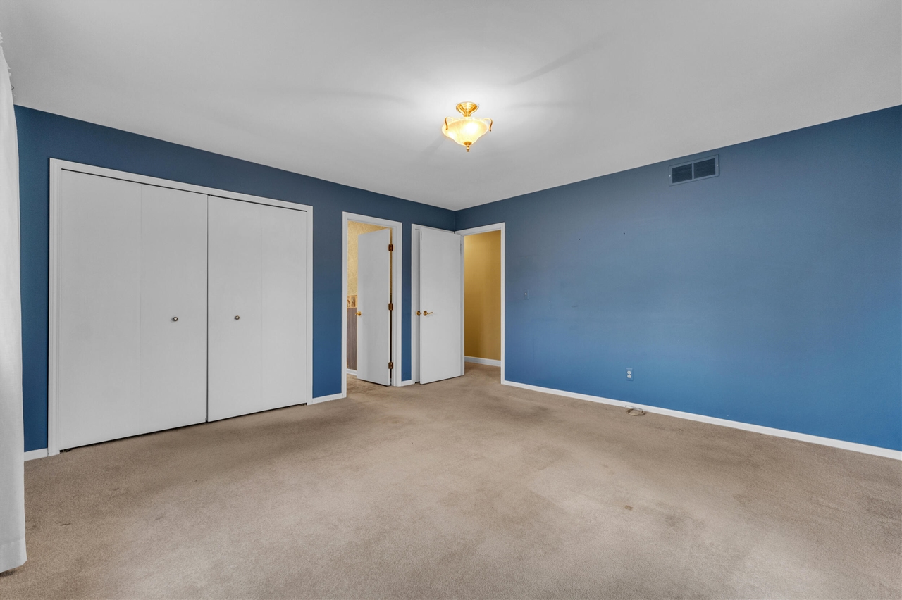 8020 Kurtland Court, Dexter, MI, 48130-9727