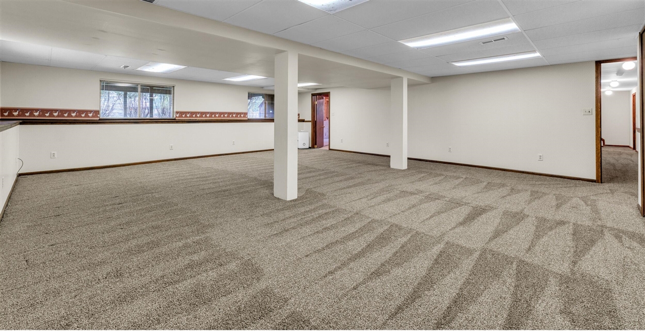 8020 Kurtland Court, Dexter, MI, 48130-9727