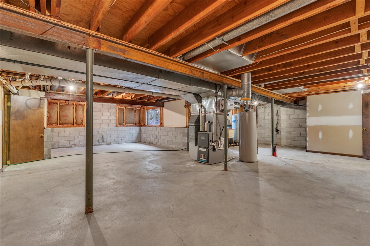 8020 Kurtland Court, Dexter, MI, 48130-9727